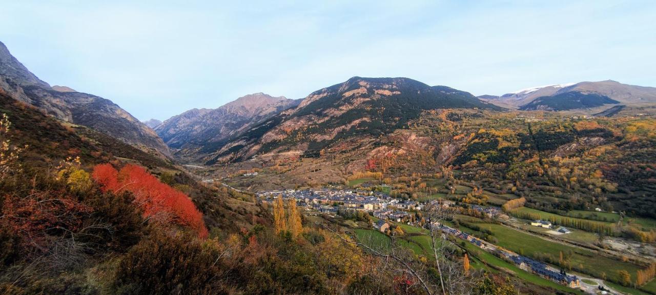 Pleta Del Mon Atico Lägenhet Benasque Exteriör bild